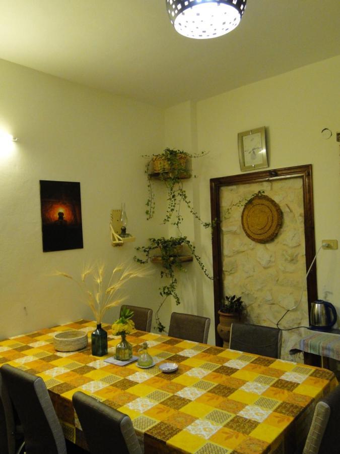 Gadara Rent Room Umm Qays Kültér fotó